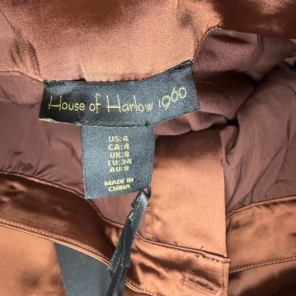 NWT House of Harlow 1960 Brown Satin Cargo Pants High Rise Utility Size 4 - Picture 2 of 5
